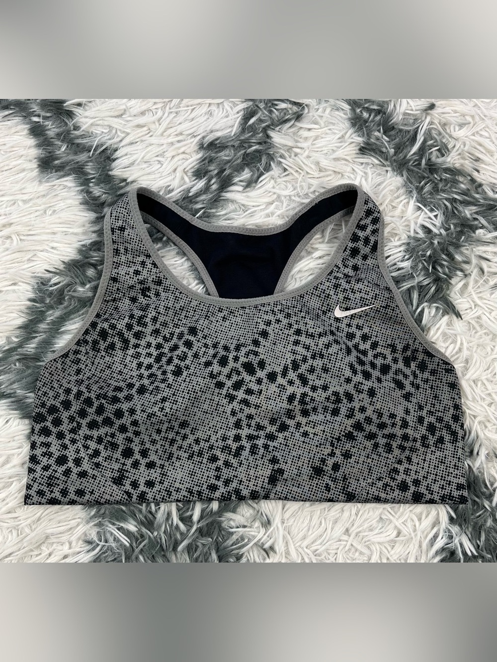 Nike Pro Women’s Gray Animal Print Racerback Sports Bra Size Medium